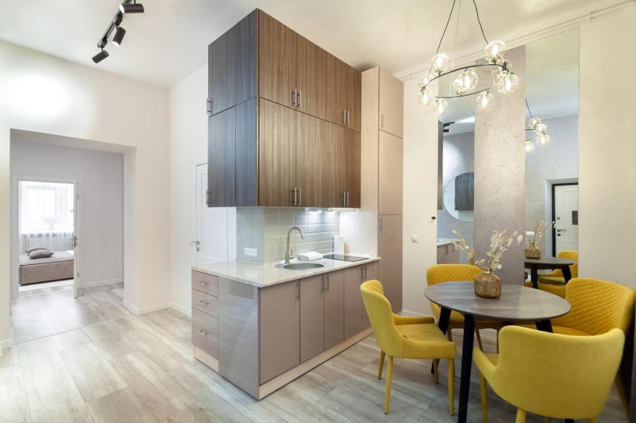 Avangard Franko* Art Apartment Lviv